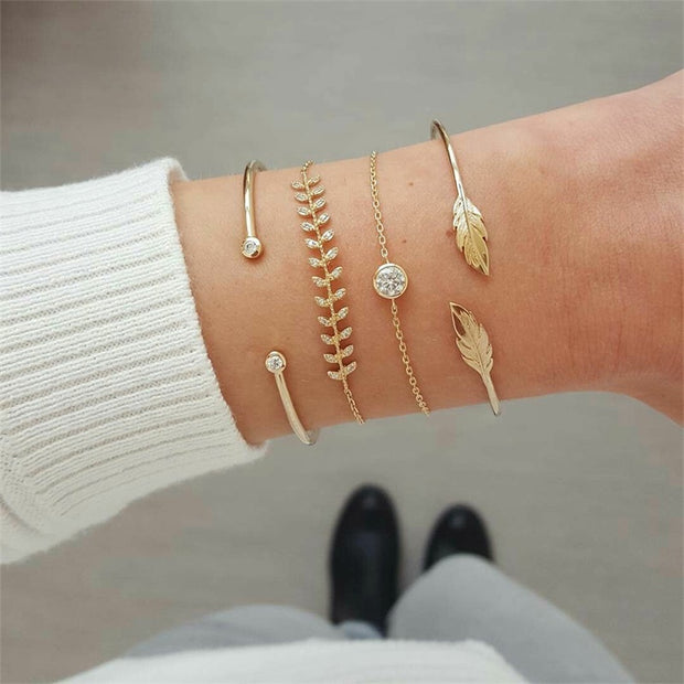 Women's alloy bracelet set